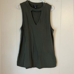 Women’s 2XL torrid tank